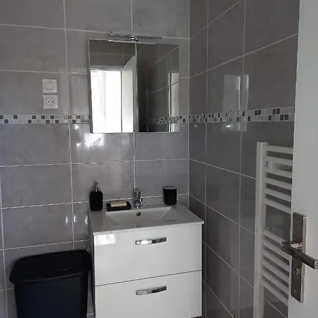 Logements Neufs Tout Equipes, Ideal Travail Mobilite Le Creusot Exterior photo