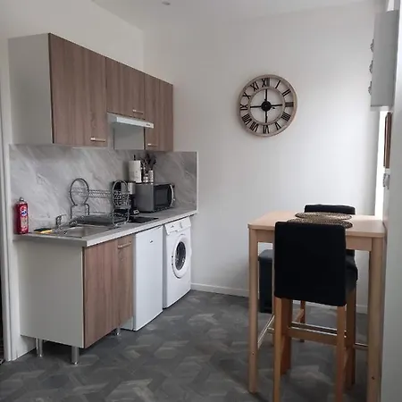 Logements Neufs Tout Equipes, Ideal Travail Mobilite Le Creusot Exterior photo